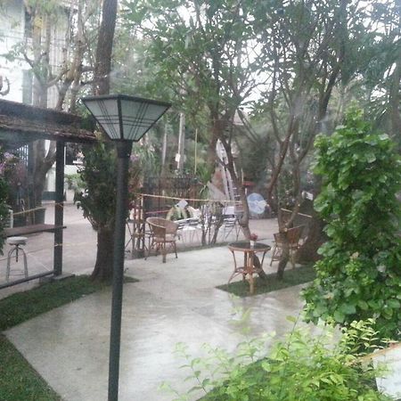 Coffee Station Hostel Udon Thani Extérieur photo